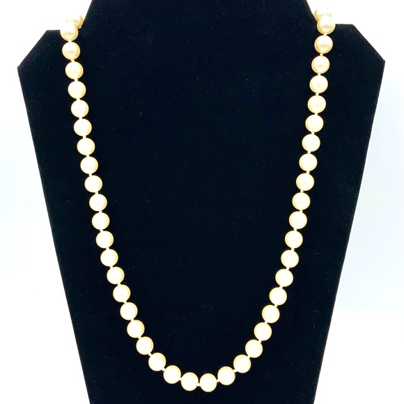 Monet Cream Faux Pearl Necklace Box Clasp Vintage 9mm 55 Pearls 24” Red Box - Picture 1 of 10